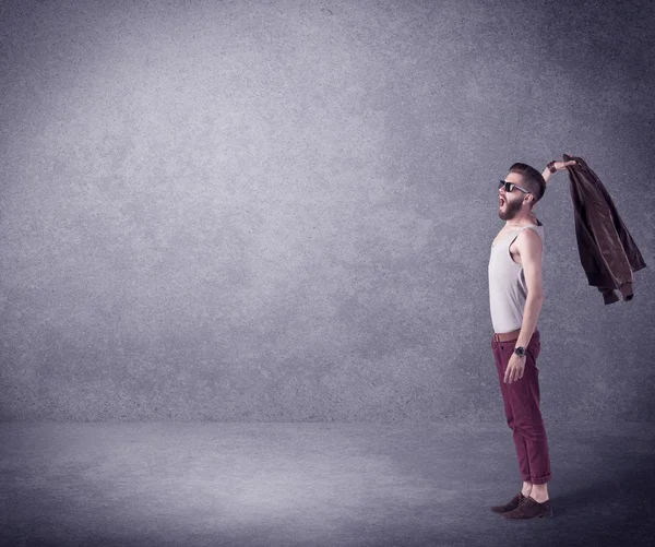 Fashion model shouting in empty space — Stock Photo, Image