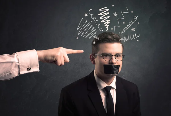 Líder apuntando a empleado — Foto de Stock