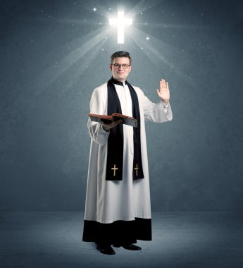 onun nimet veren genç rahip