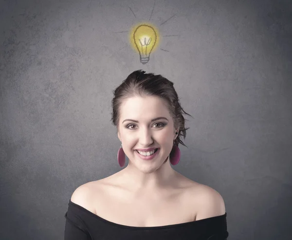 Mädchen mit lustigem Gesichtsausdruck — Stockfoto