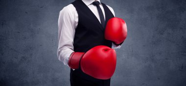 Boks işadamı ile kırmızı boks eldivenleri