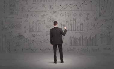 Satıcı iş çizelgeleri duvar ile