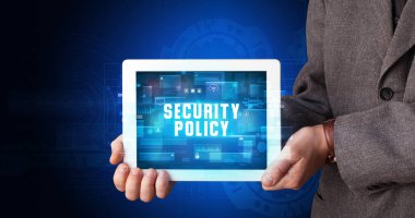 Tablet tutan kişi, güvenlik kavramı