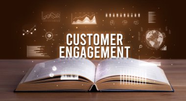 Açık bir kitaptan çıkan iş yazıları