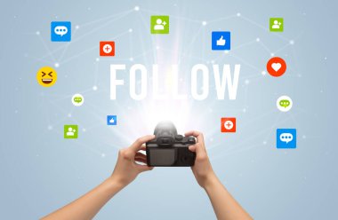 Sosyal medya içeriğini yakalamak için kamera kullanılıyor