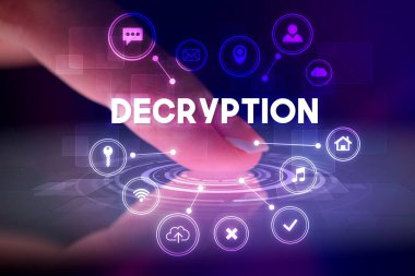 Web teknolojisi simgeleriyle tablete dokunmak