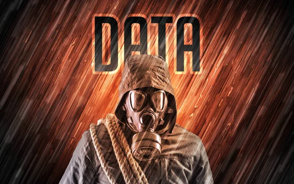 Geheimnisvoller Mann mit DATA-Aufschrift, Online-Sicherheitskonzept — Stockbild Geheimnisvoller Mann mit Sicherheitskonzept — Stockfoto