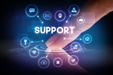 Web teknolojisi simgeleriyle tablete dokunmak