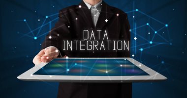 Tablet tutan kişi, güvenlik kavramı