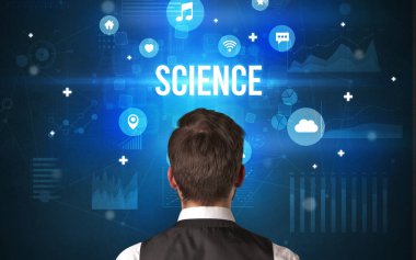 Bir iş adamının arkadan görünüşü