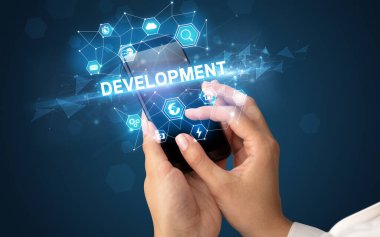 Teknoloji kavramına sahip akıllı telefon kullanımı