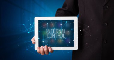 Tablet tutan kişi, güvenlik kavramı