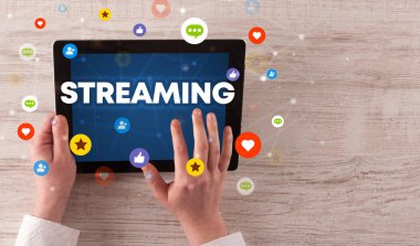 Dokunmatik ekran, sosyal medya konseptine yakın çekim