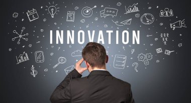 Bir iş adamının arkadan görünüşü