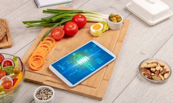 Tablet Pc com frutas, conceito médico — Fotografia de Stock