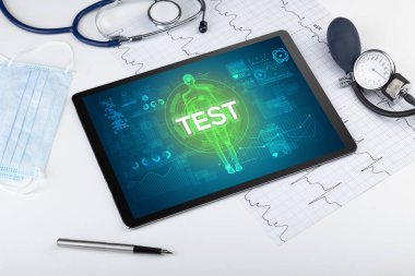 Tablet bilgisayar ve doktor araçları