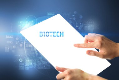 El işi fütüristik tablet, teknoloji konsepti.