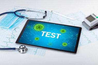 Yazılı bir tablet pc 'nin yakın görüntüsü