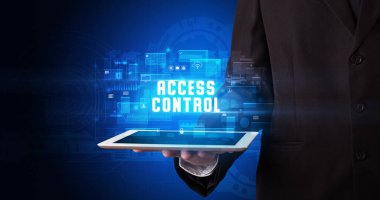 Tablet tutan kişi, güvenlik kavramı