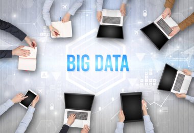 Ofiste Çalışan Meşgul İnsanlar Grubu, teknoloji konsepti