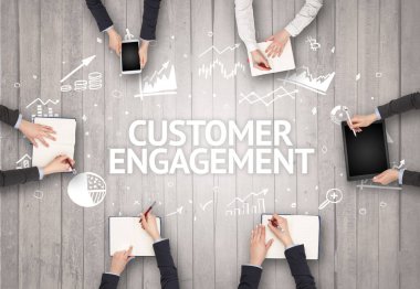 Ofiste Çalışan Meşgul İnsanlar Grubu