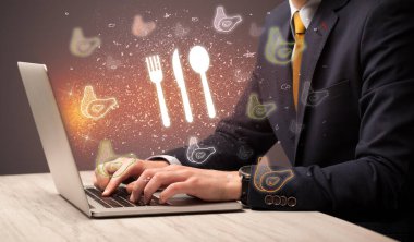 İnternette tarifler için elle arama