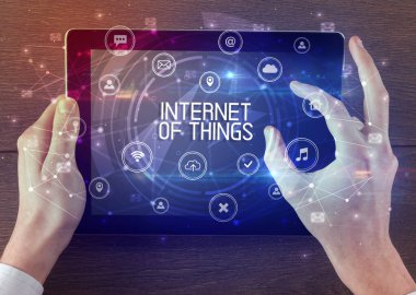 Yazılı bir tabletin yakın plan görüntüsü