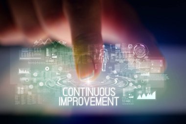 Web teknolojisi simgeleriyle tablete dokunmak