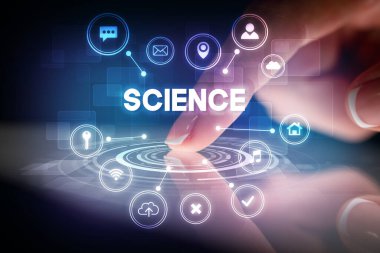 Web teknolojisi simgeleriyle tablete dokunmak