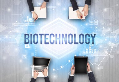 Ofiste Çalışan Meşgul İnsanlar Grubu, teknoloji konsepti