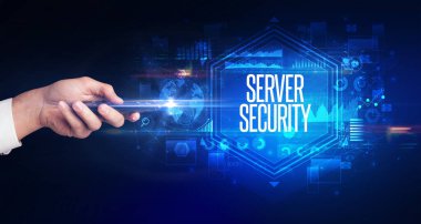 El ele tutuşan kablosuz çevre, siber güvenlik kavramı