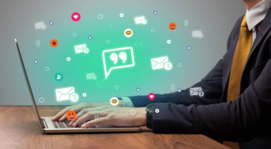 Sosyal medyada el sörfü