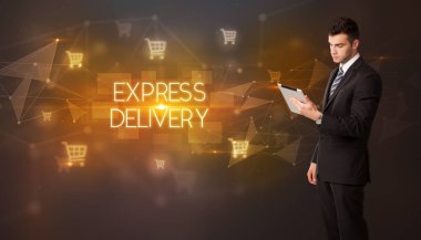 İş adamı alışverişi düşünüyor.