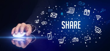 El ele tutuşan kablosuz çevre