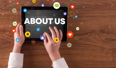 Dokunmatik ekran, sosyal medya konseptine yakın çekim