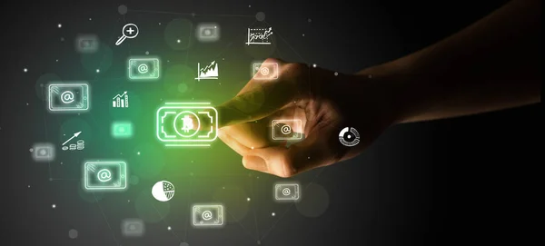 Прикосновение пальца предпринимателя к экрану мультимедийного интерфейса с ручными иконками валют — стоковое фото