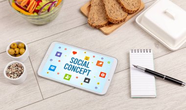 Sağlıklı Tablet Pc bileşimi, sosyal ağ kavramı