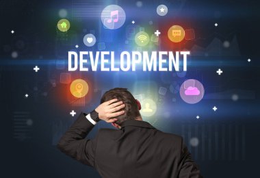 Bir iş adamının arkadan görünüşü