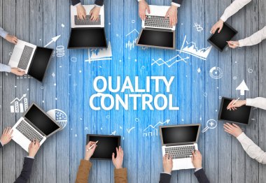 Ofiste Çalışan Meşgul İnsanlar Grubu