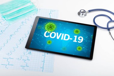 Yazılı bir tablet pc 'nin yakın görüntüsü