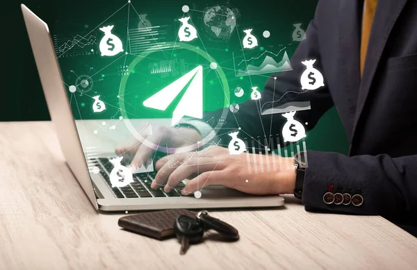 Business hand werken op laptop, succesvol business concept — Stockfoto
