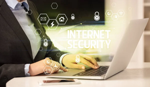 インターネットセキュリティとデータ保護の概念 — ストック写真