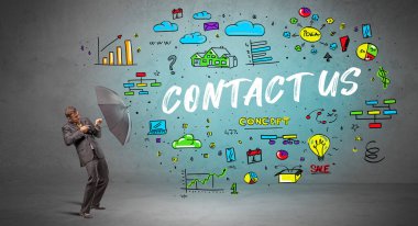 İş adamı şemsiye kavramının arkasına saklanıyor