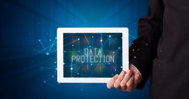 Tablet tutan kişi, güvenlik kavramı