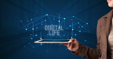 Tablet tutan kişi, güvenlik kavramı