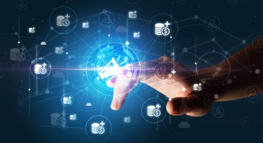 İşadamı çoklu dokunmatik ekranda hisse senedi grafik bilgisine bastı