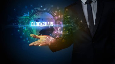 Teknolojiyle ilgili zarif el ele tutuşmalar.