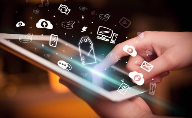 Elle çizilmiş simgelerle dokunmatik ekranı kapat