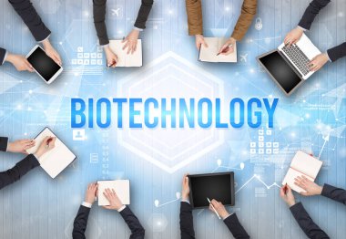 Ofiste Çalışan Meşgul İnsanlar Grubu, teknoloji konsepti