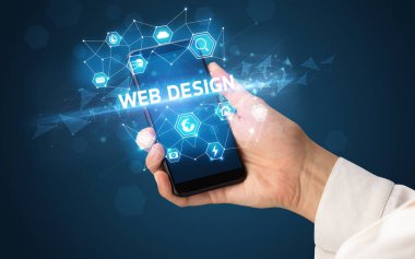 Teknoloji kavramına sahip akıllı telefon kullanımı